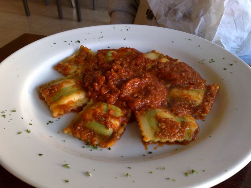 Spinach Ravioli with Meat Sauce