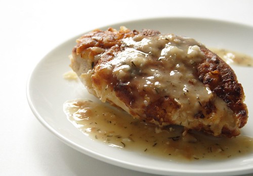 Chicken Breasts with Thyme and Wine