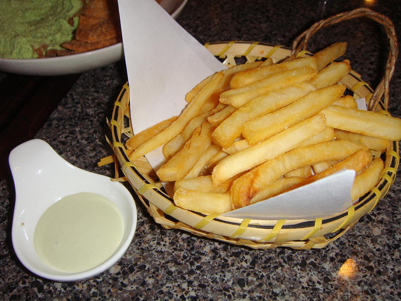 Fries with wasabi aioli