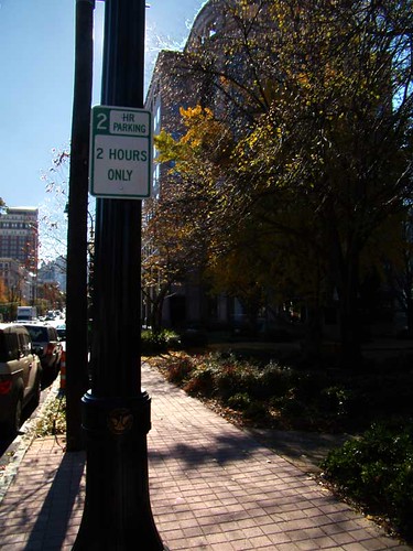 PB181264-Pershing-Point-Free-Parking-On-Peachtree