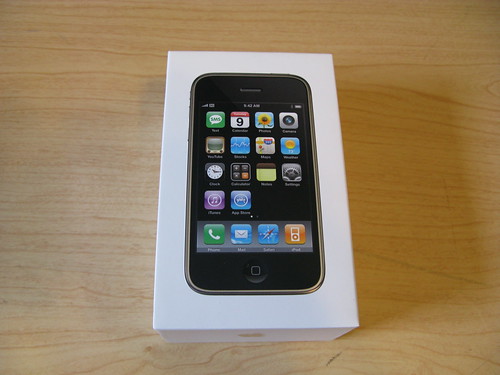 iphone 3gs 16gb white. The white iPhone 3G box.