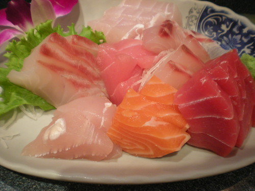 綜合生魚片(這是哪種魚?)綜合生魚片(這是哪種魚?)