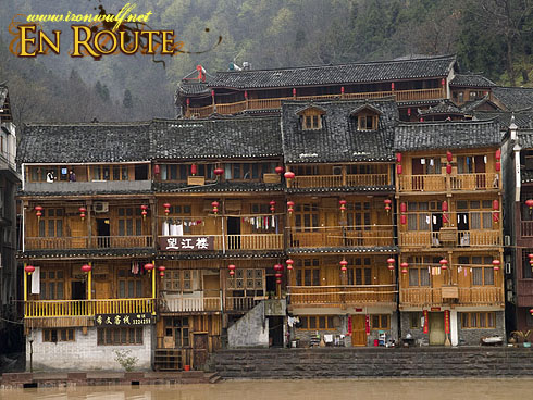fenghuang River Side Houses