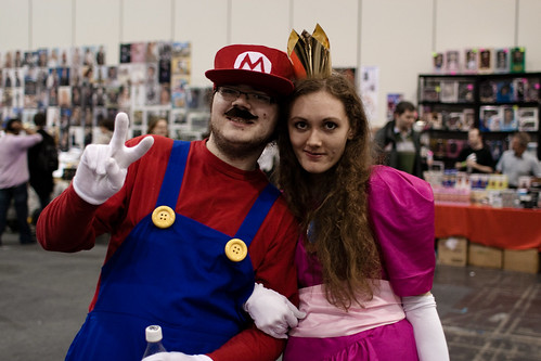 Mario and Princess cosplay