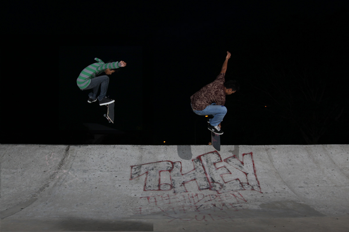 2 skateboarder air