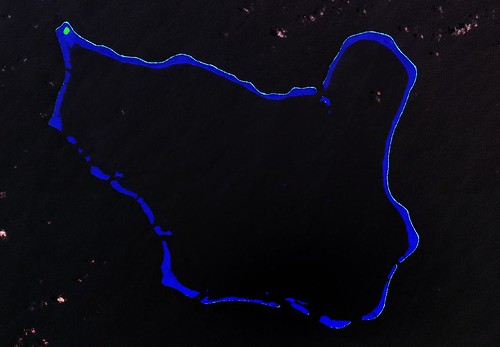 Oroluk Atoll - Landsat Image N-56-05_2000 (1 cm = 1,500 meters)