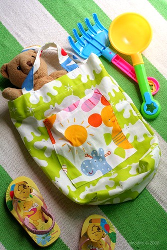 Mommy Creates : Summer Tote Bag