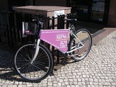 Bicicleta como display de publicidade