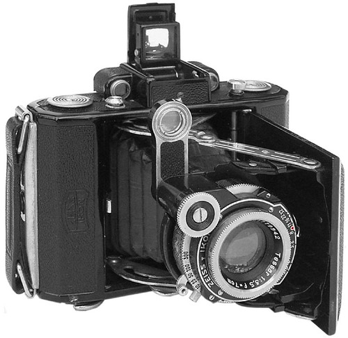 Super Ikonta 530 - Camera-wiki.org - The free camera encyclopedia
