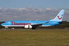 G-FDZJ - 34690 - Thompson Airways - Boeing 737-8K5 (737) - Luton - 091008 - Steven Gray - IMG_0071