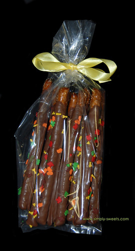 fall chocolate dipped pretzels