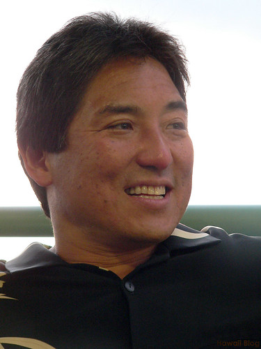 Guy Kawasaki Discloses Ghost Writers, Defuses Issue