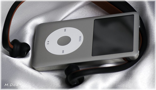 ipod classic 120gb. Apple iPod classic 120GB
