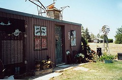 Dot's Mini-Museum - Route 66, Vega, Texas