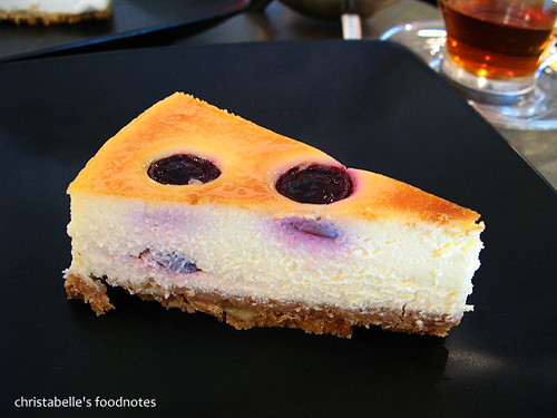 學校咖啡館藍莓起司蛋糕