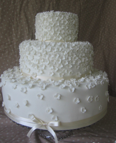 Flouncy Wedding Cake This melt in the mouth moiste chocolate cake with 