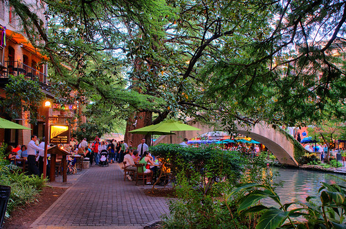  DSC_7295 The Riverwalk San Antonio Texas River Boat Umbrellas Restaurant 