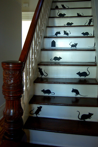 MouseSiloStairs