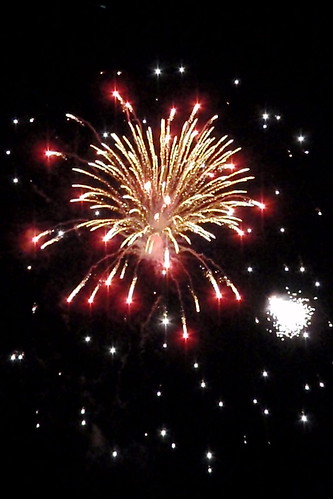 Shelton CT Fireworks (July 2, 2008)