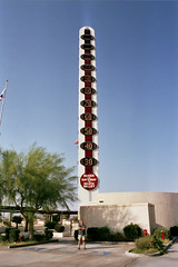 Baker - El termometre més alt del món