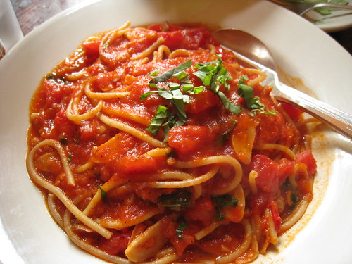 Whole Wheat Spaghetti with Puttanesca sauce