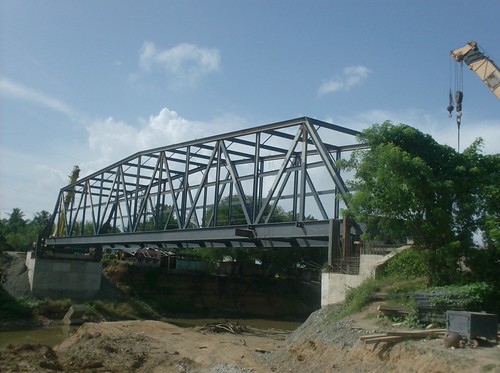 Puente sobre Rio Camú