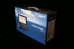 Acer Aspire One Unboxing 3 by wstryder