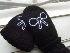 Bow Mittens