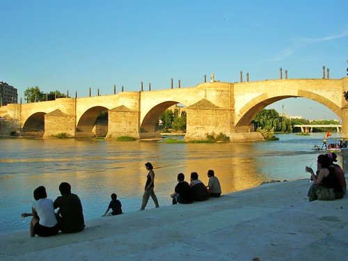 Puente de Piedra, Zaragoza