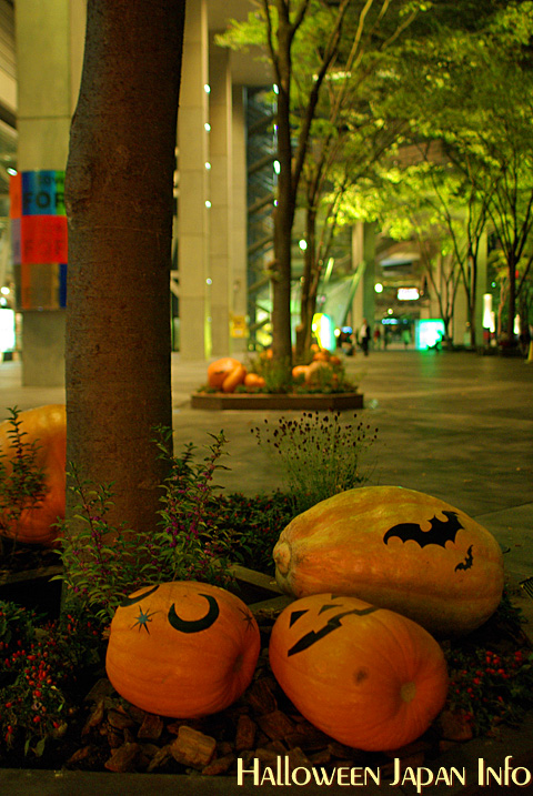 Yurakucho-Halloween2008-07