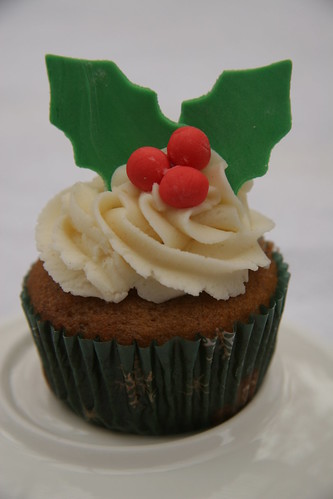 Christmas cupcakes originally uploaded by cakeflower