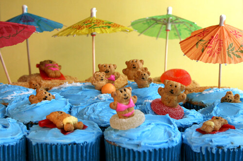 Bikini Beach Bear Cupcakes