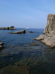 東尋坊の千畳敷から望む日本海