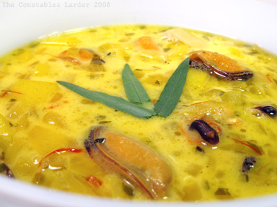 saffron soup with mussels