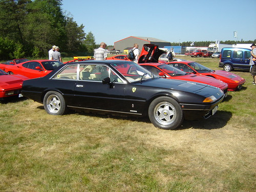 Ferrari 400i a photo on Flickriver