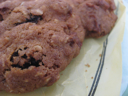 07-02 oatmeal raisin cookie