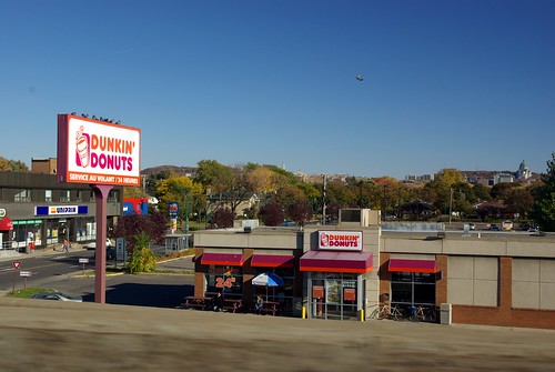 Dunkin' Donuts sur la Transcanadienne