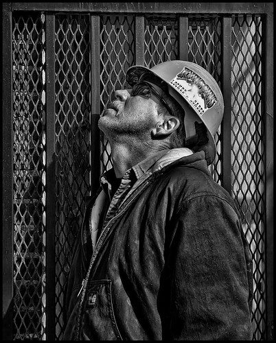 Lineman IV bw (Like it? No? - leave a comment)