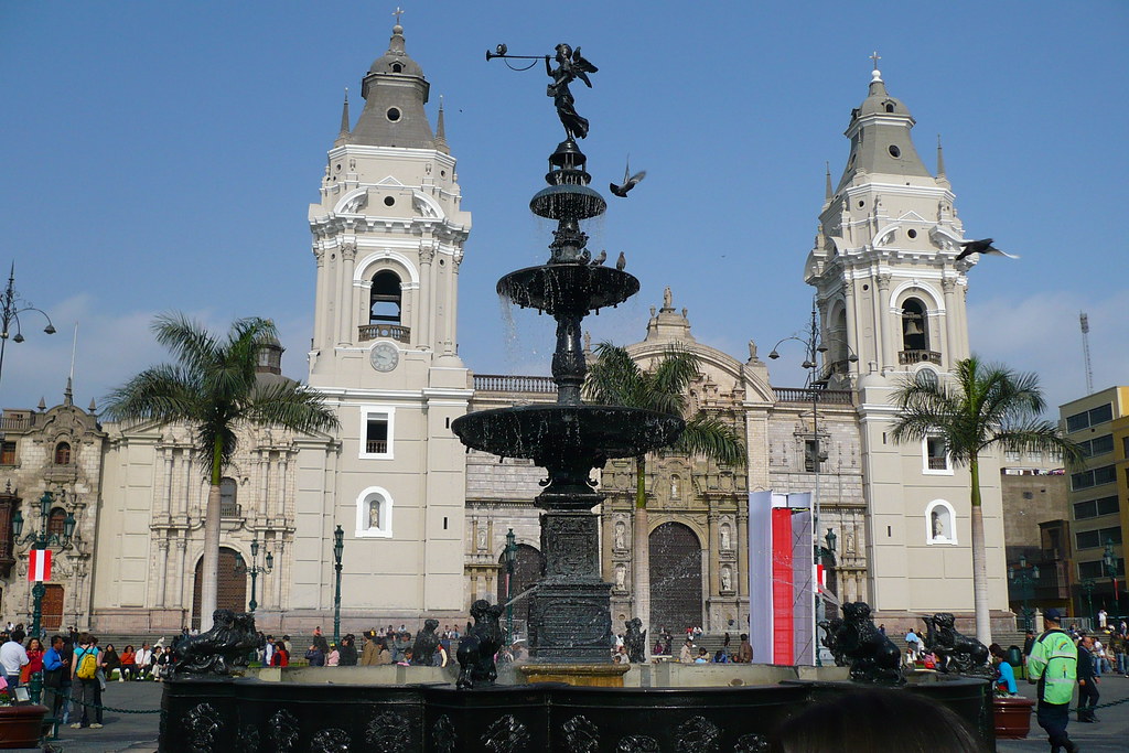 Fachada de la Catedral de Lima