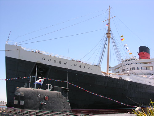 Queen Mary with Russian submarine