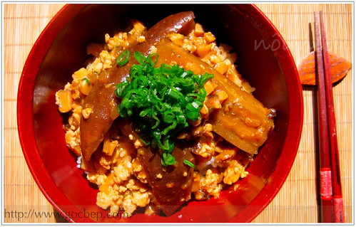 Mabonasu- Spicy fried eggplant
