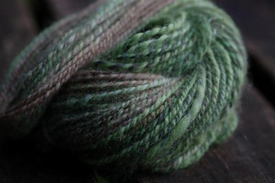 Spindle spun yarn