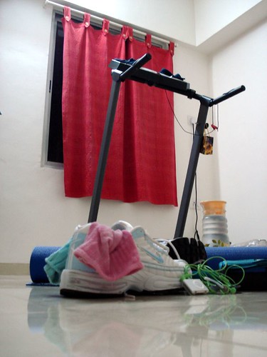 working out @ home, pune by black_coffee_blue_jeans from Flickr