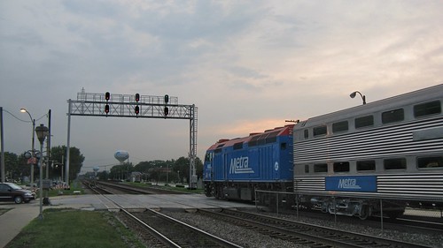 Westbound Metra commuter local departing Brookfield Illinois. July 2008. by Eddie from Chicago