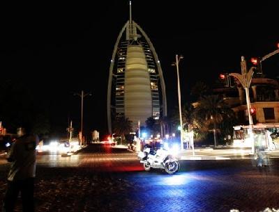 Earth Hour in Dubai: Burj Al Arab in darkness