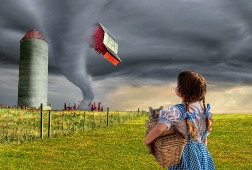 wizard of oz tornado. Dorothy and the Tornado