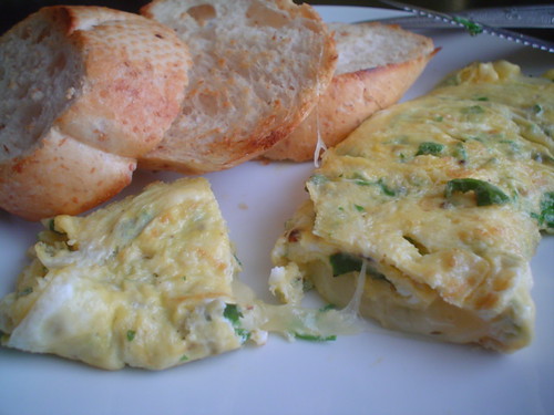 Omelette a las finas hierbas y queso