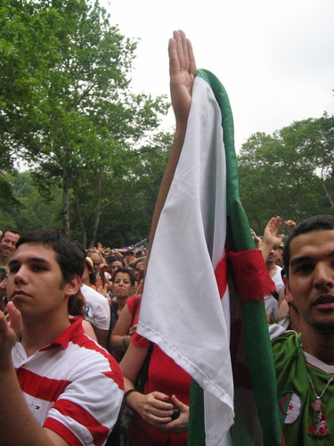 Taha fans, with Algerian flag