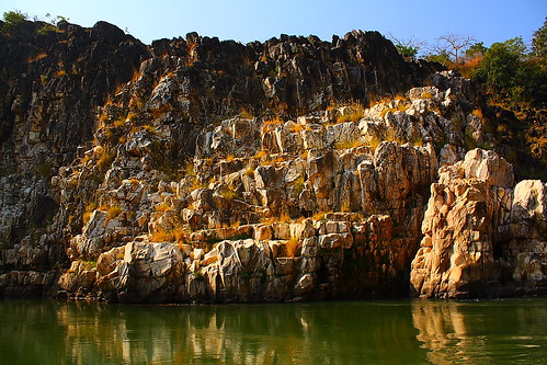 The Marble Rocks of Jabalpur, on the river Narmada. by Aksveer.