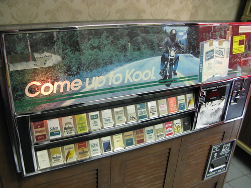 Kool smoke machine